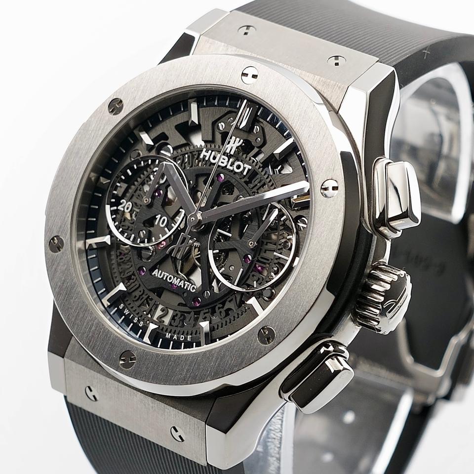 HUB Geneve Men’s Analog Watch – Premium Style, Timeless Design